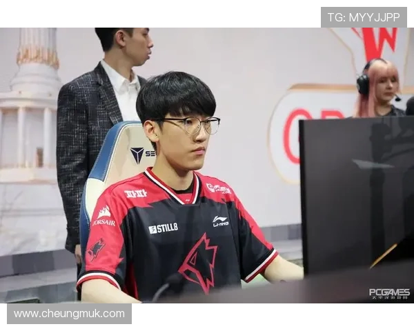 DOTA2最新状态排行榜揭晓FPX战队荣登第七名引发关注