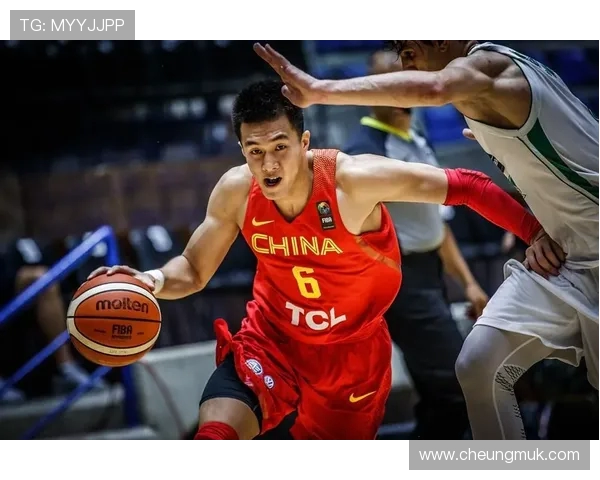 重庆篮球队中路突破战术解析与球队发展前景展望