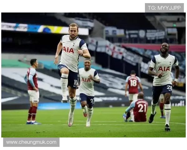 热刺与西汉姆激战英超冲刺阶段 谁能笑到最后抢占欧战席位