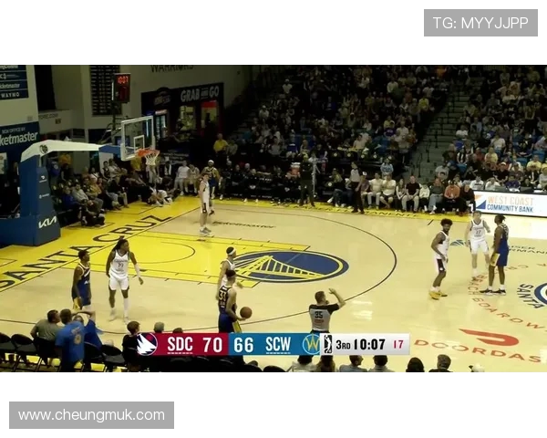 2014年勇士与快船精彩对决全场回放重温经典瞬间与激烈时刻