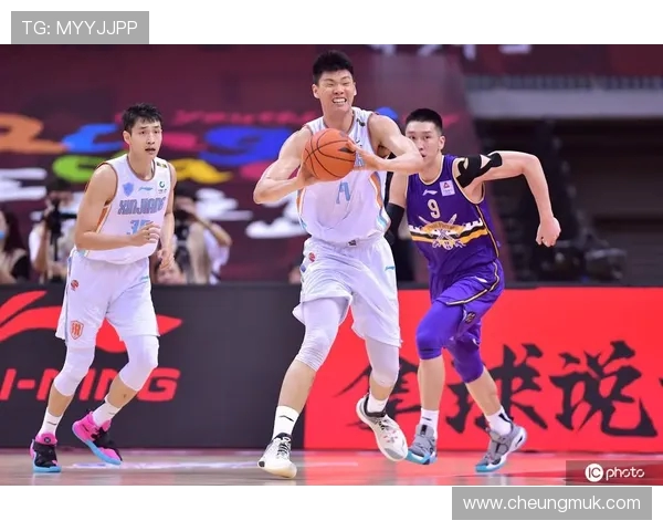 中甲联赛新疆队迎战北控队争夺季后赛名额的关键对决