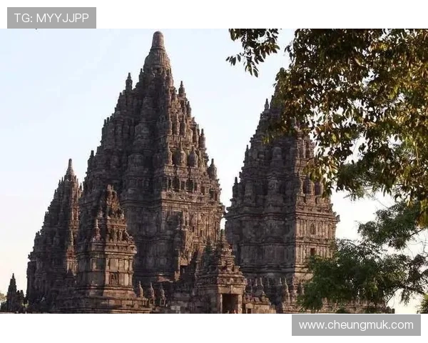 孟买城与果阿的魅力对决探索印度两大城市的独特风情与文化魅力